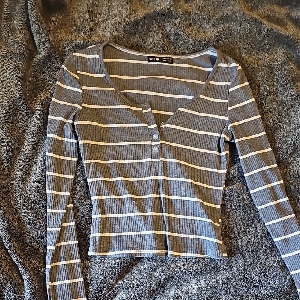 SHEIN Gray and White Striped Knit Top